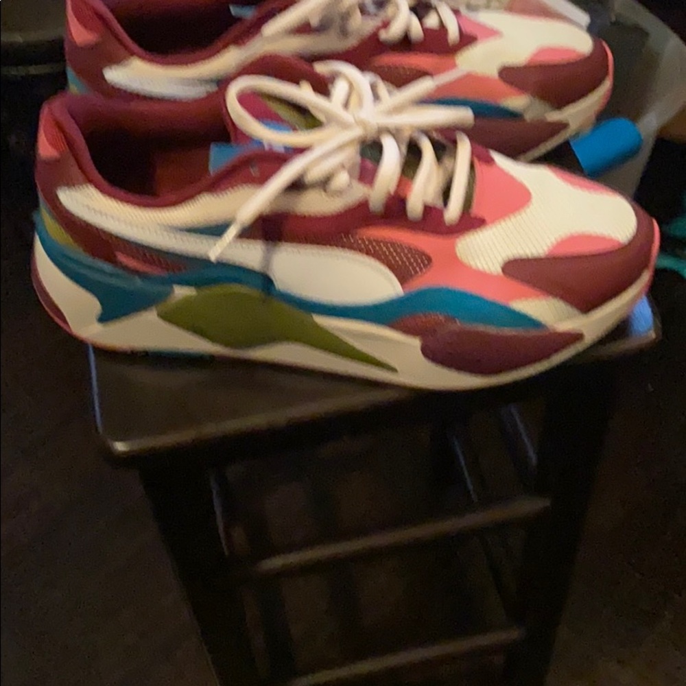 Puma - Picture 2 of 6